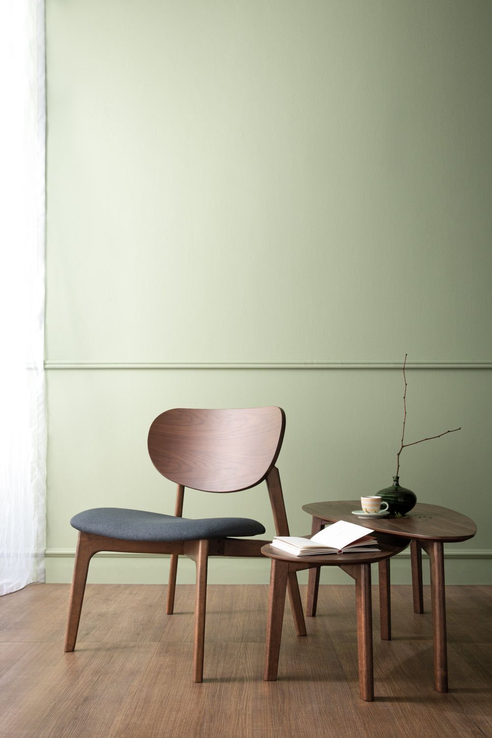 ALETA LOUNGE CHAIR
109/6367