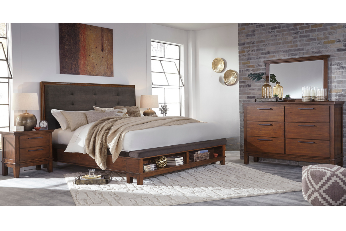 Queen Bedroom No Chest