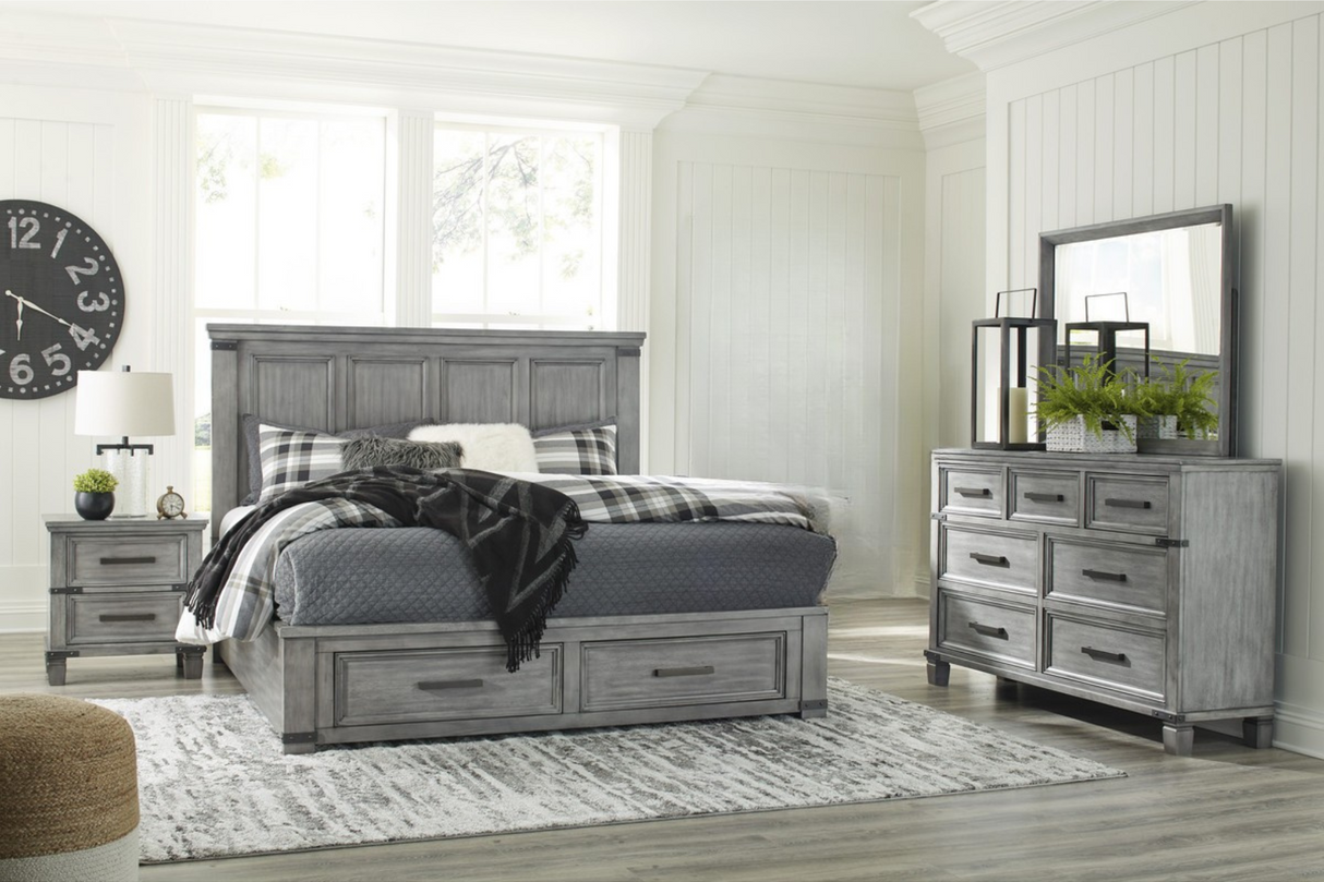 Russelyn King Bedroom Set No Chest