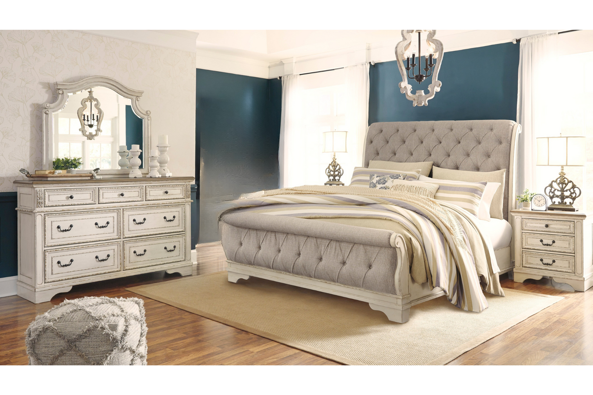 Realyn Queen Set No Chest