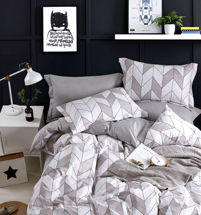 Geometric Pattern Grey & White Bedding Set-KING