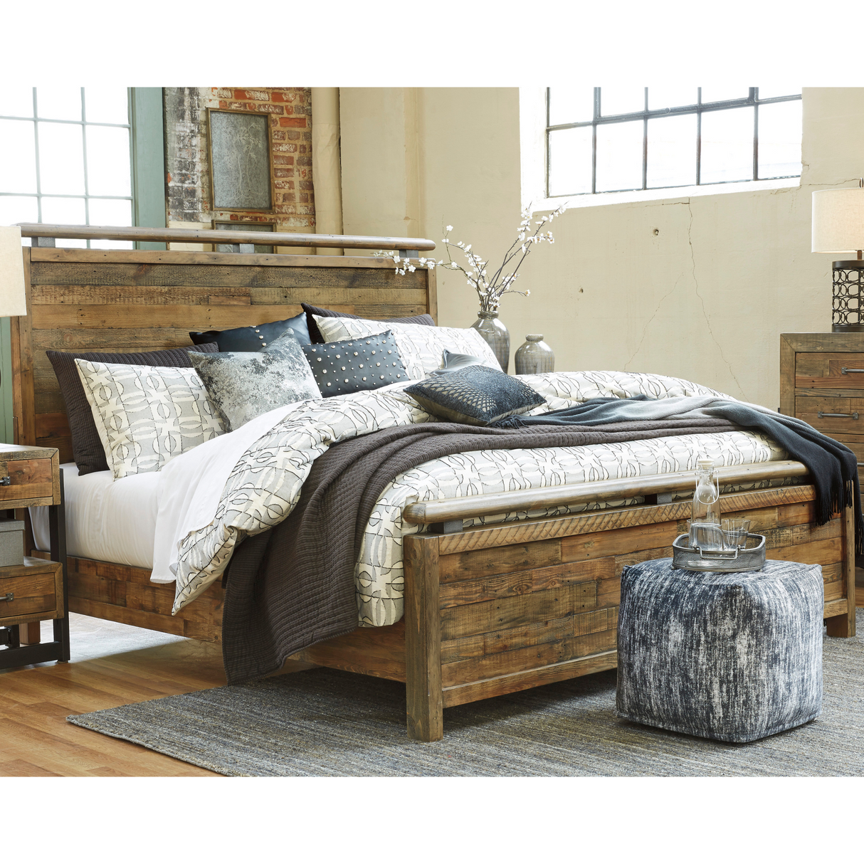 Sommerford King Bed