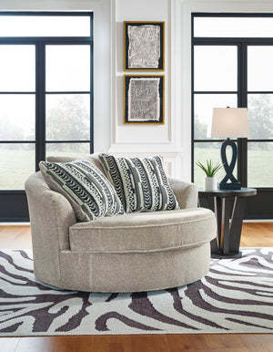 Calnita Oversized Swivel Accent Chair