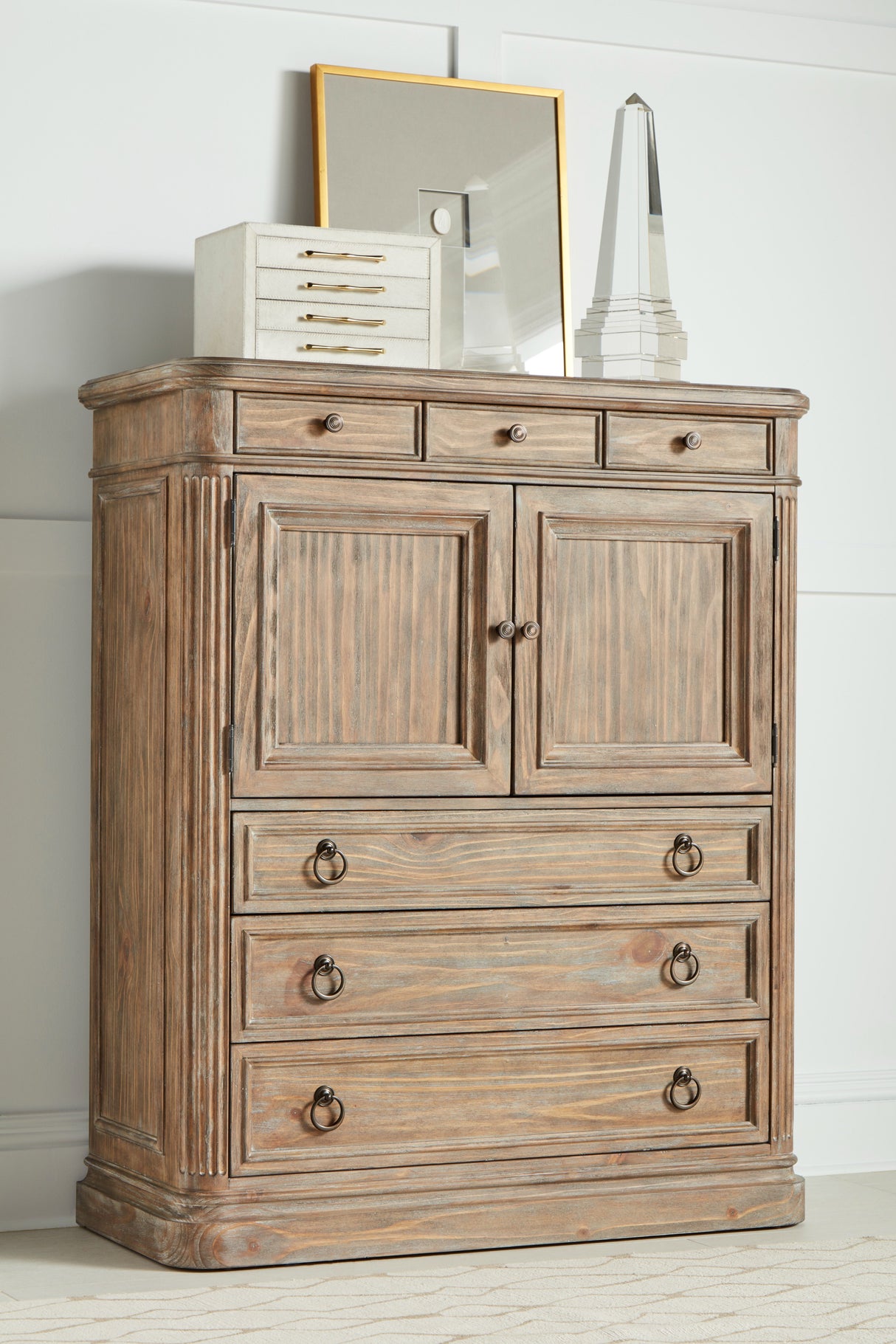 Architrave Door / Drawer Chest