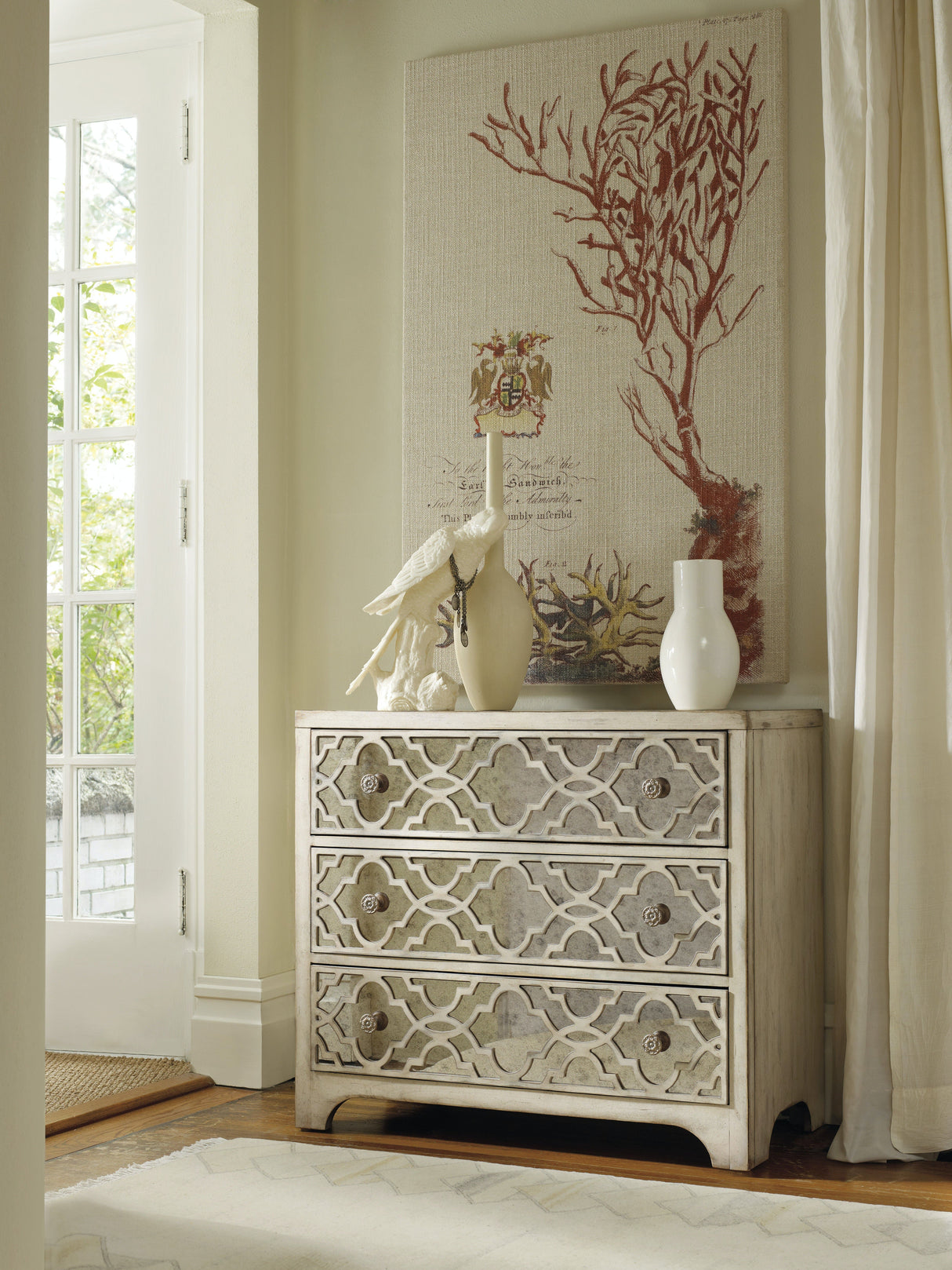 Sanctuary Fretwork Chest-Pearl Essence