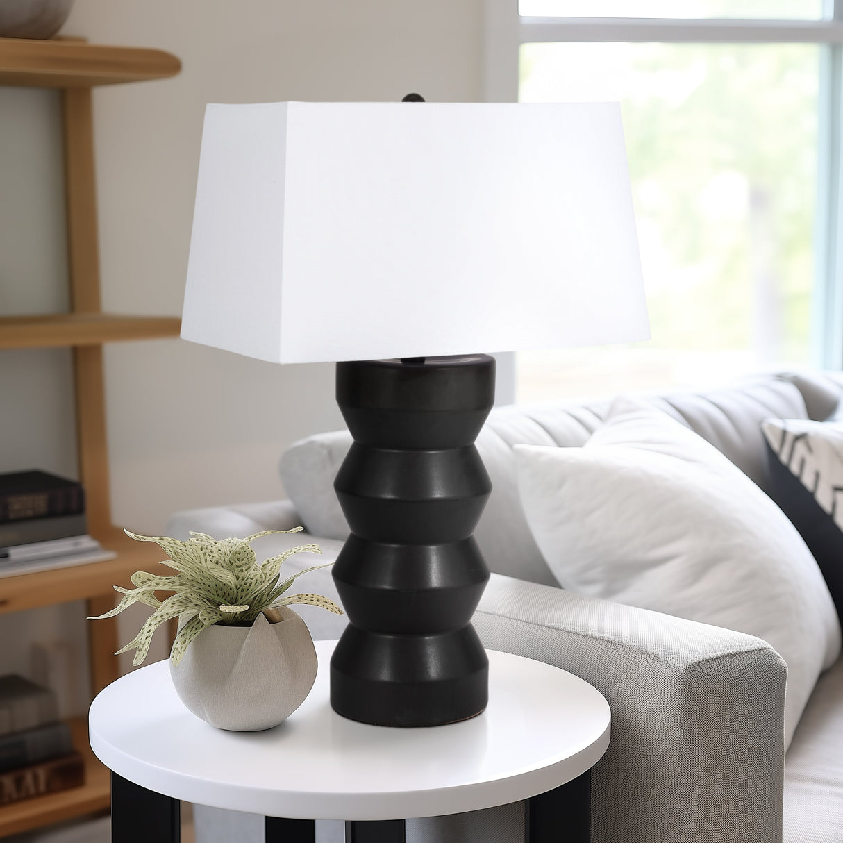 28" Totem Table Lamp, Black