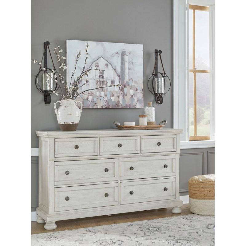 Robbinsdale Dresser