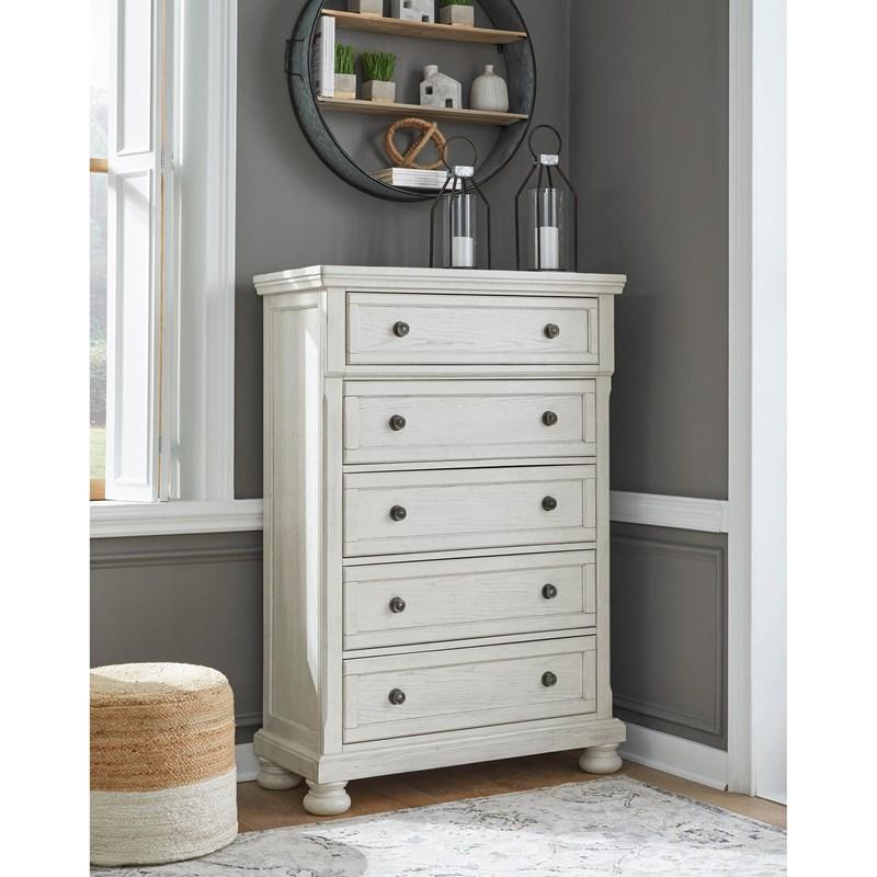 Robbinsdale Chest of Drawers