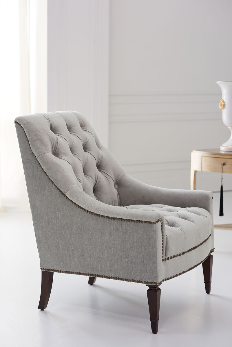 Classic Elegance - Tufted Chair (83cm)