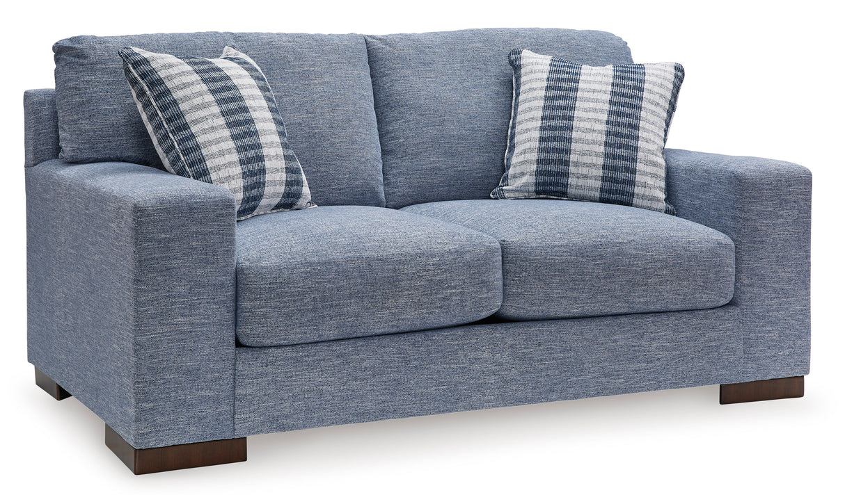 Belvoir Loveseat