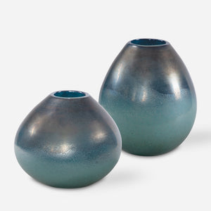 Rian Vases, S/2