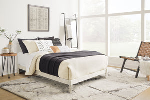 Tannally Full Platform Bed