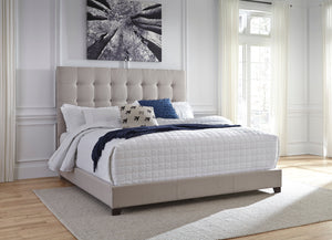 Dolante King Upholstered Bed