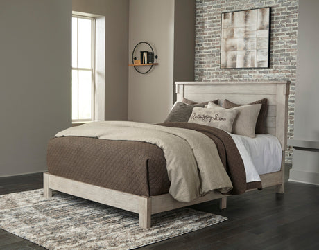 Hollentown Queen Panel Bed