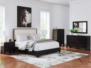 Kasteiner Queen Panel Bedroom