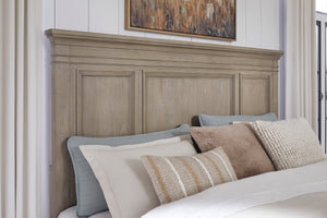 Vallardia King Panel Bed