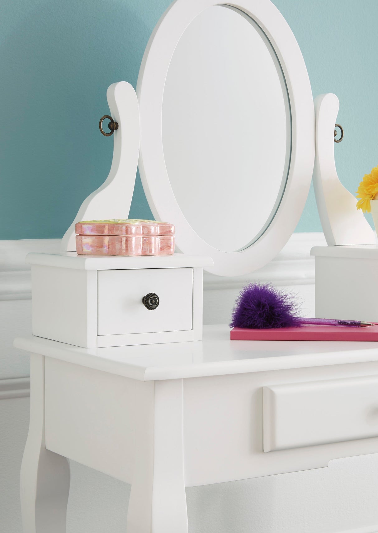 Kaslyn Full Day Bed Vanity/Mirror/Stool