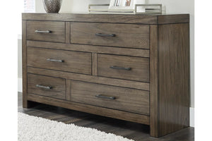 Deylin Dresser