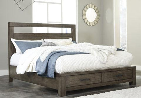 Deylin King Bed