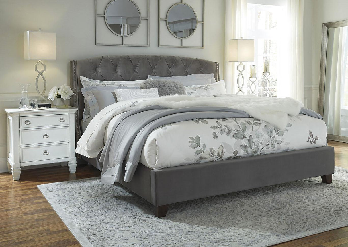 Kasidon King Tufted Bed