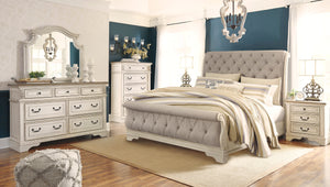 Realyn King Panel bedroom with chest