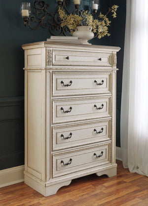 Realyn King Panel bedroom with chest