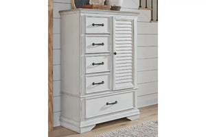 Teganville Bedroom Set