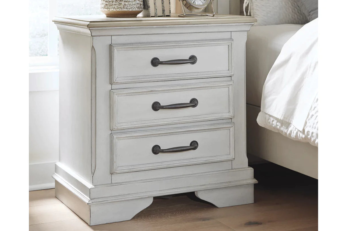 Teganville Bedroom Set No Chest