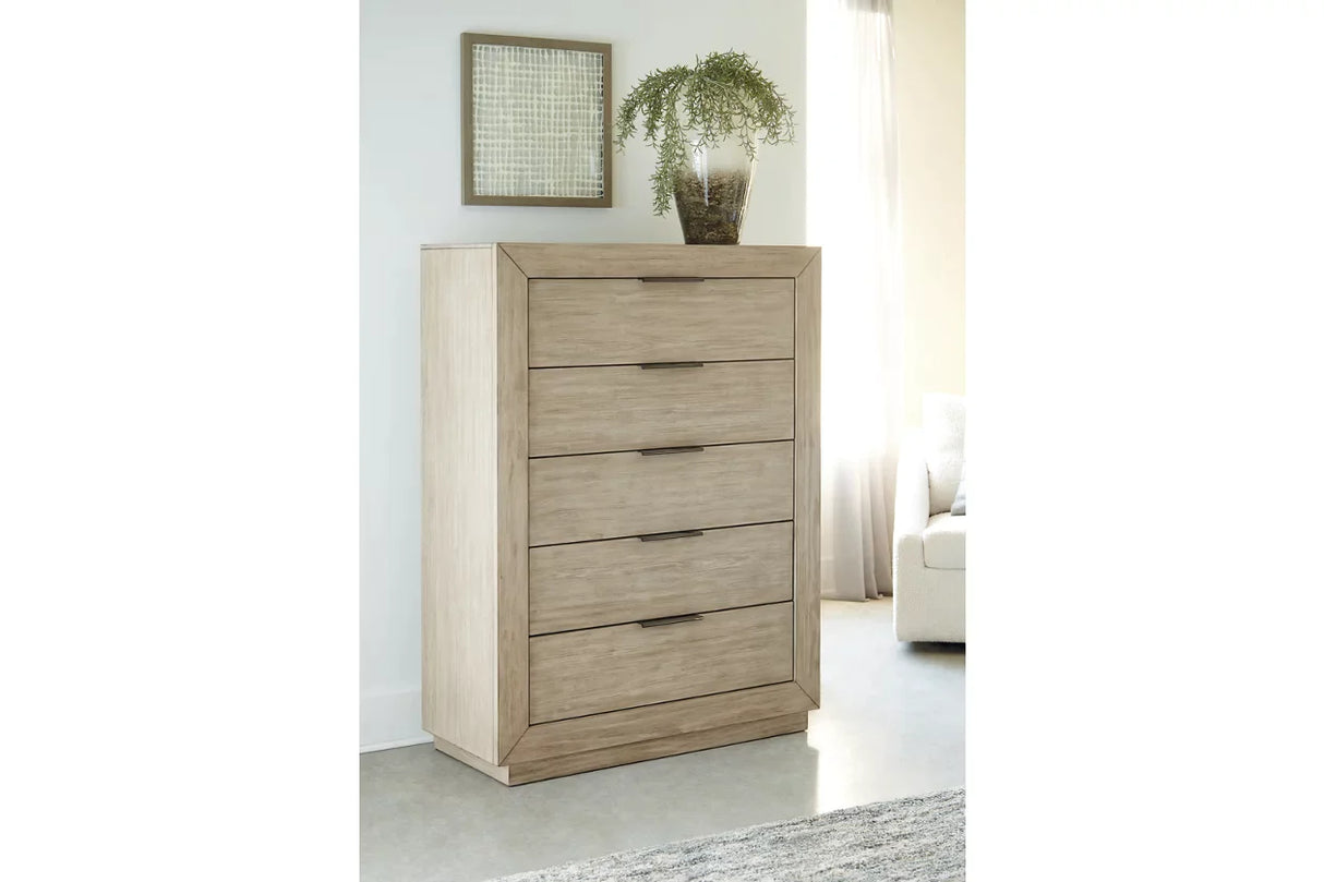 Hennington Chest of Drawers