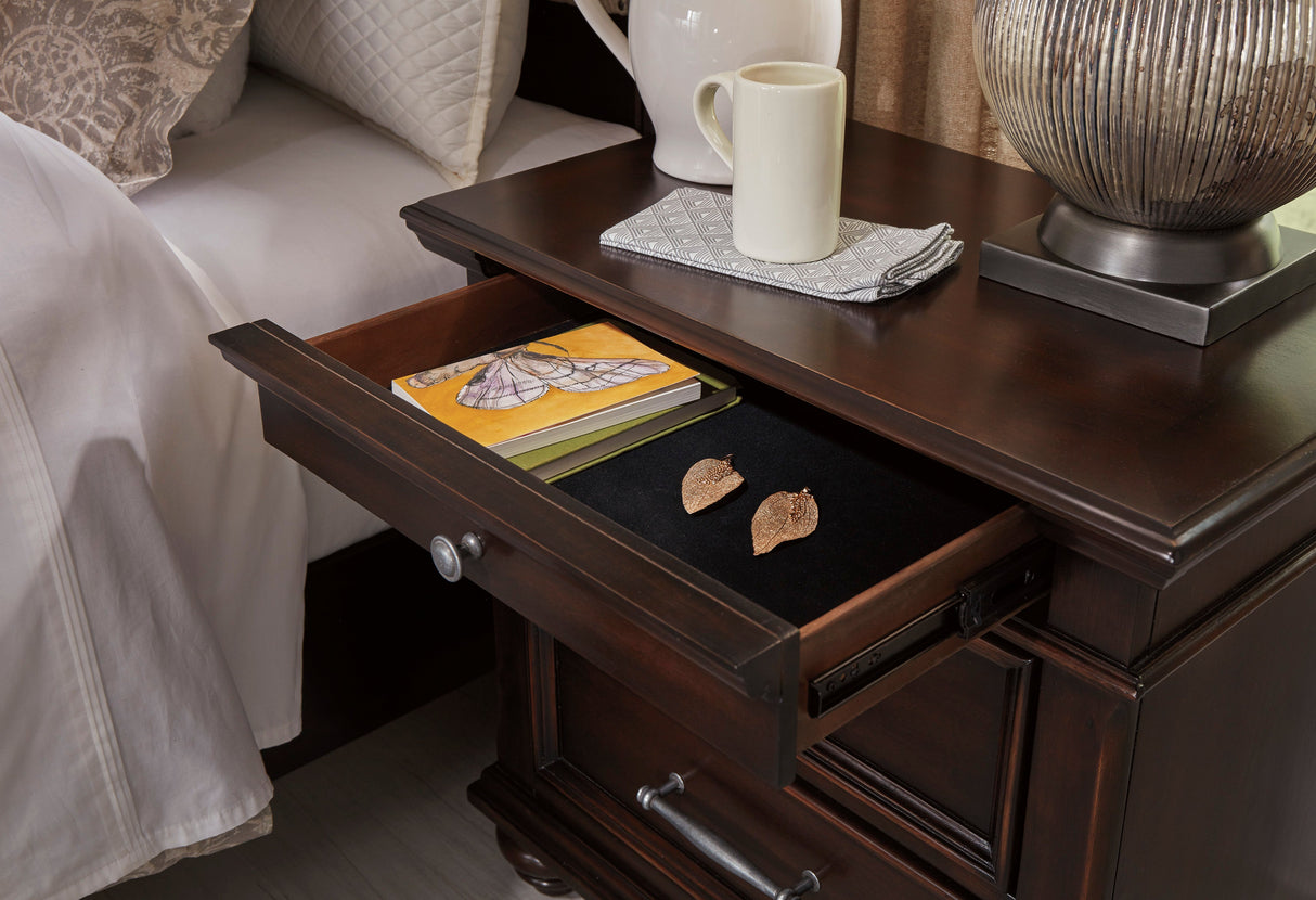 Brynhurst Nightstand