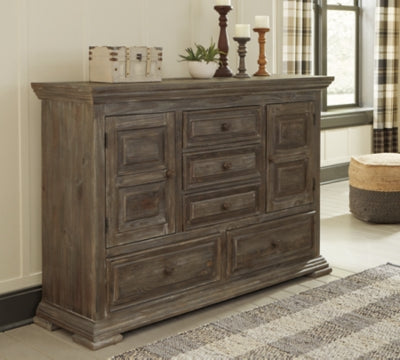 Wyndahl B813-Dresser and Mirror