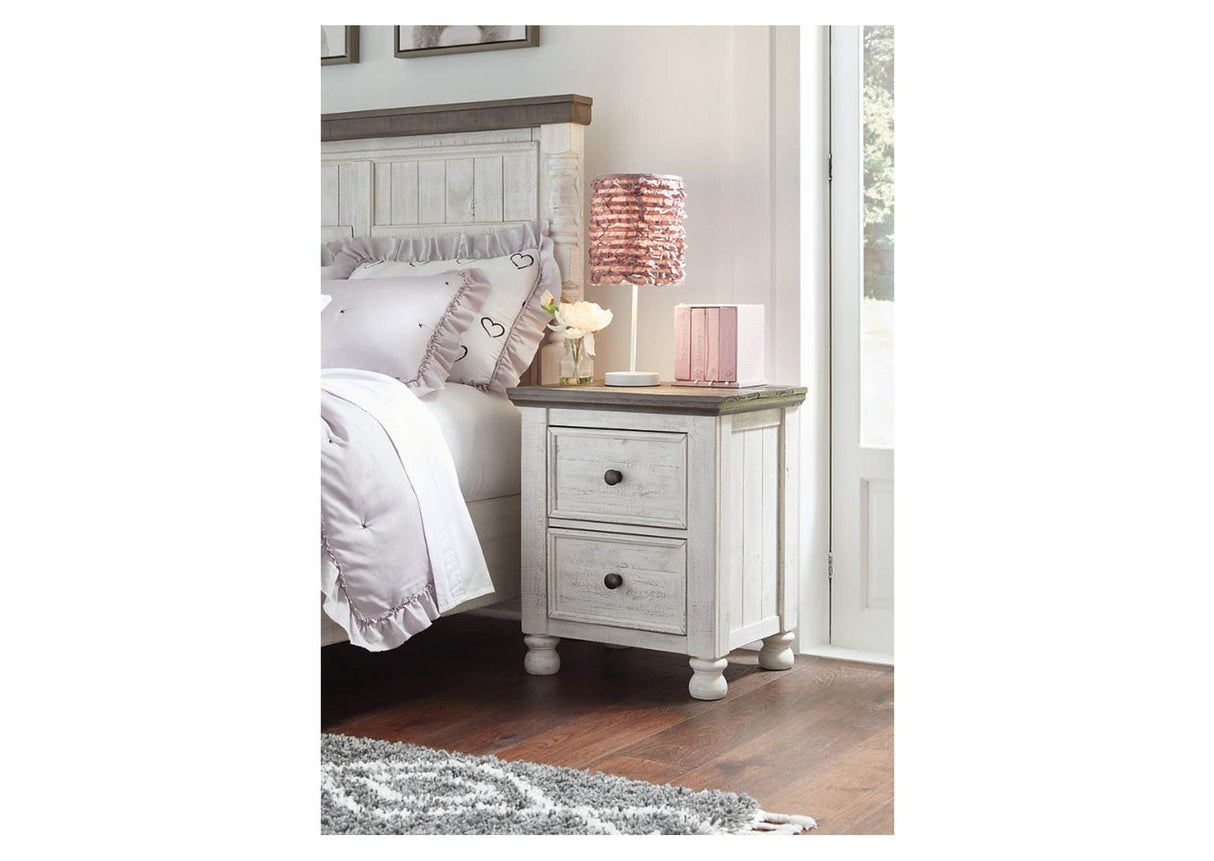 Havalance Nightstand