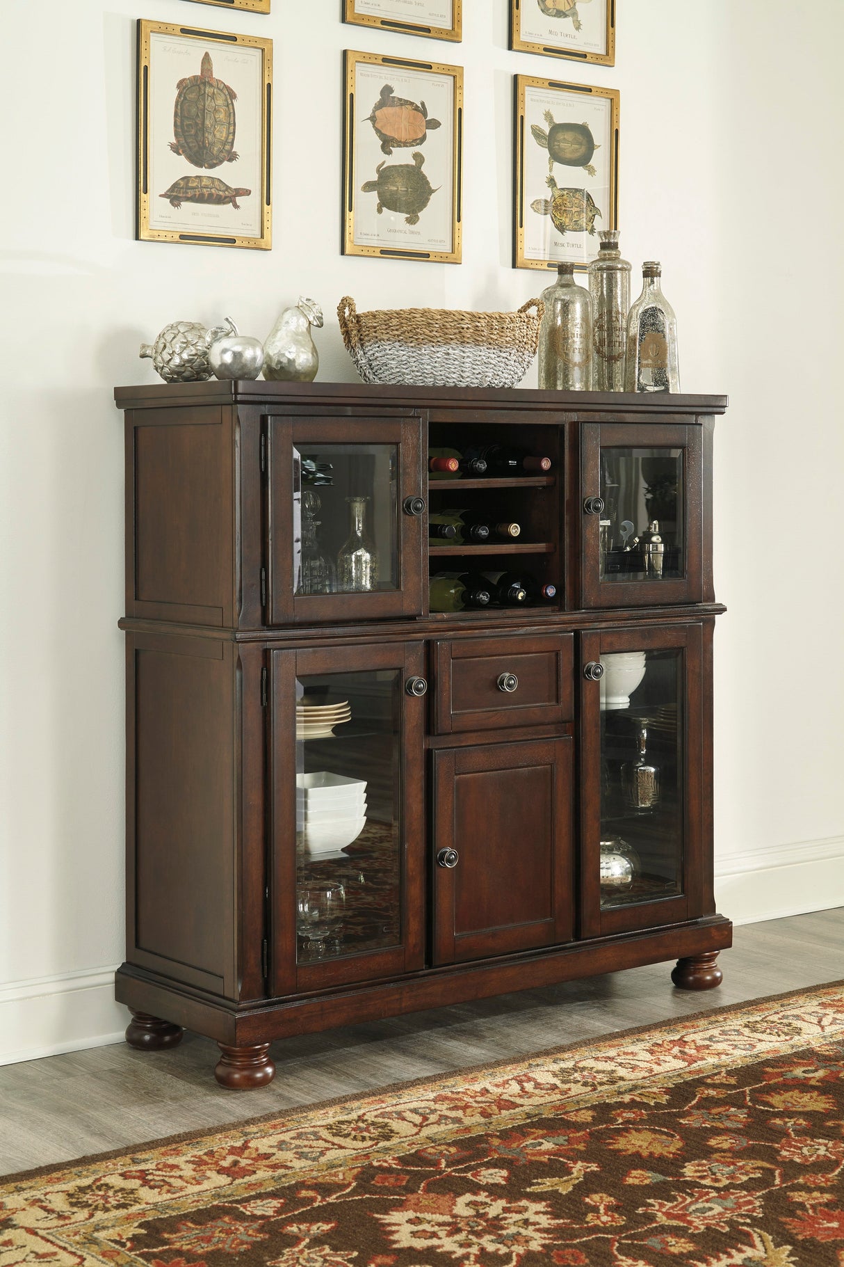 Porter Dining Server