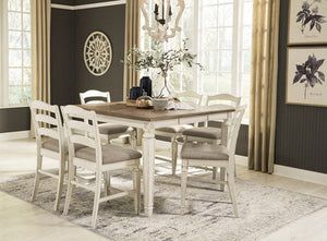 Realyn Dining Set