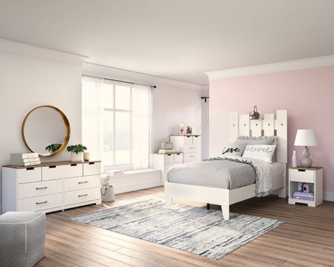 Vaibryn Twin Panel Bedroom  Set