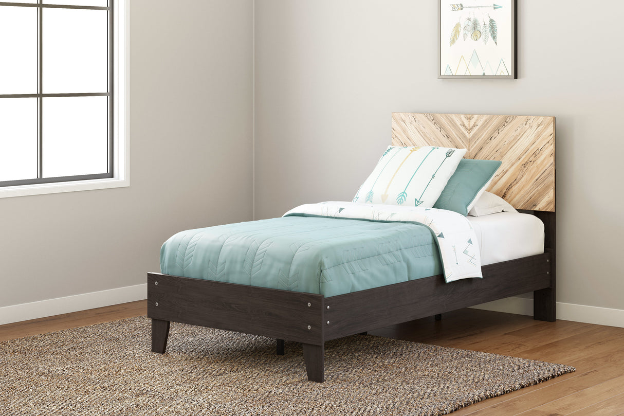 Black Piperton Twin Platform Bed