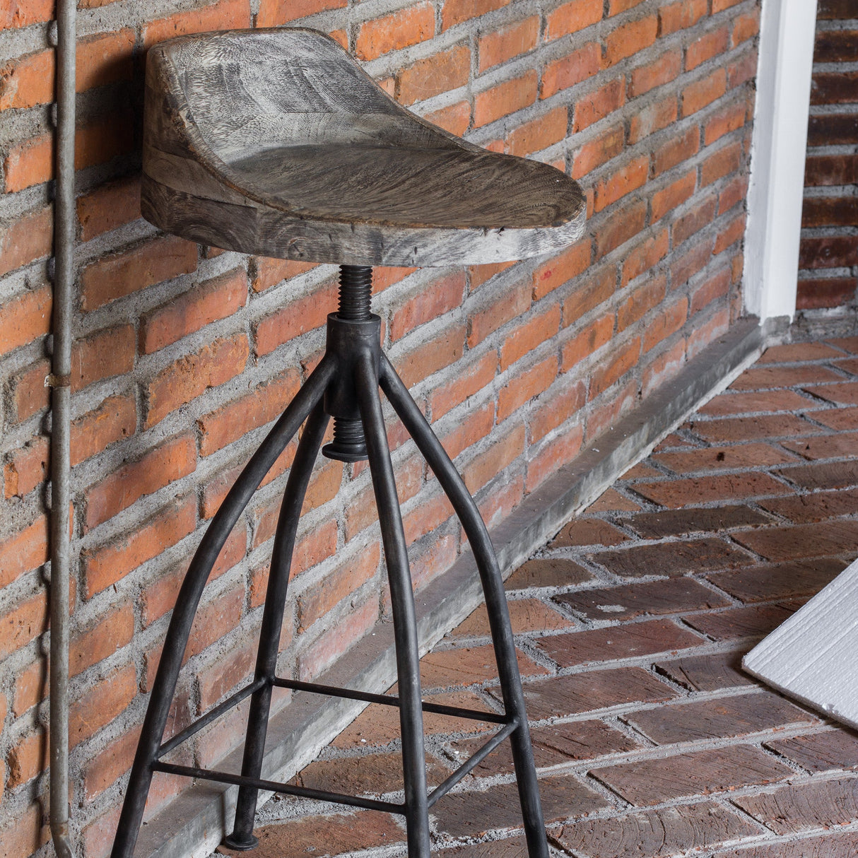 Kairu Bar Stool