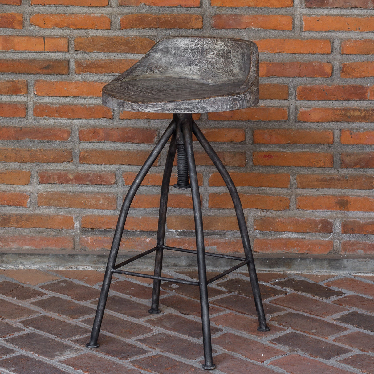 Kairu Bar Stool