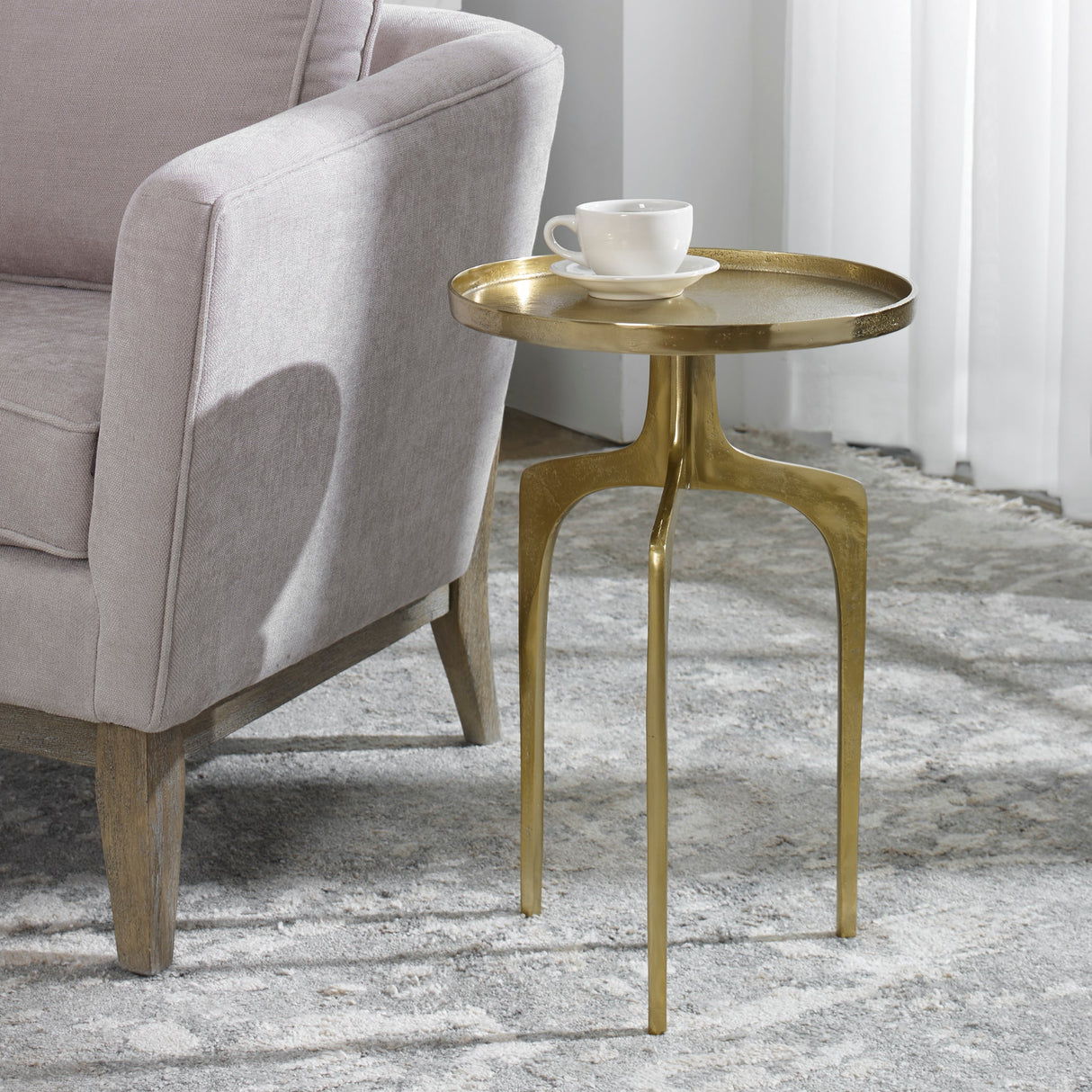 ACCENT FURNITURE - Gold