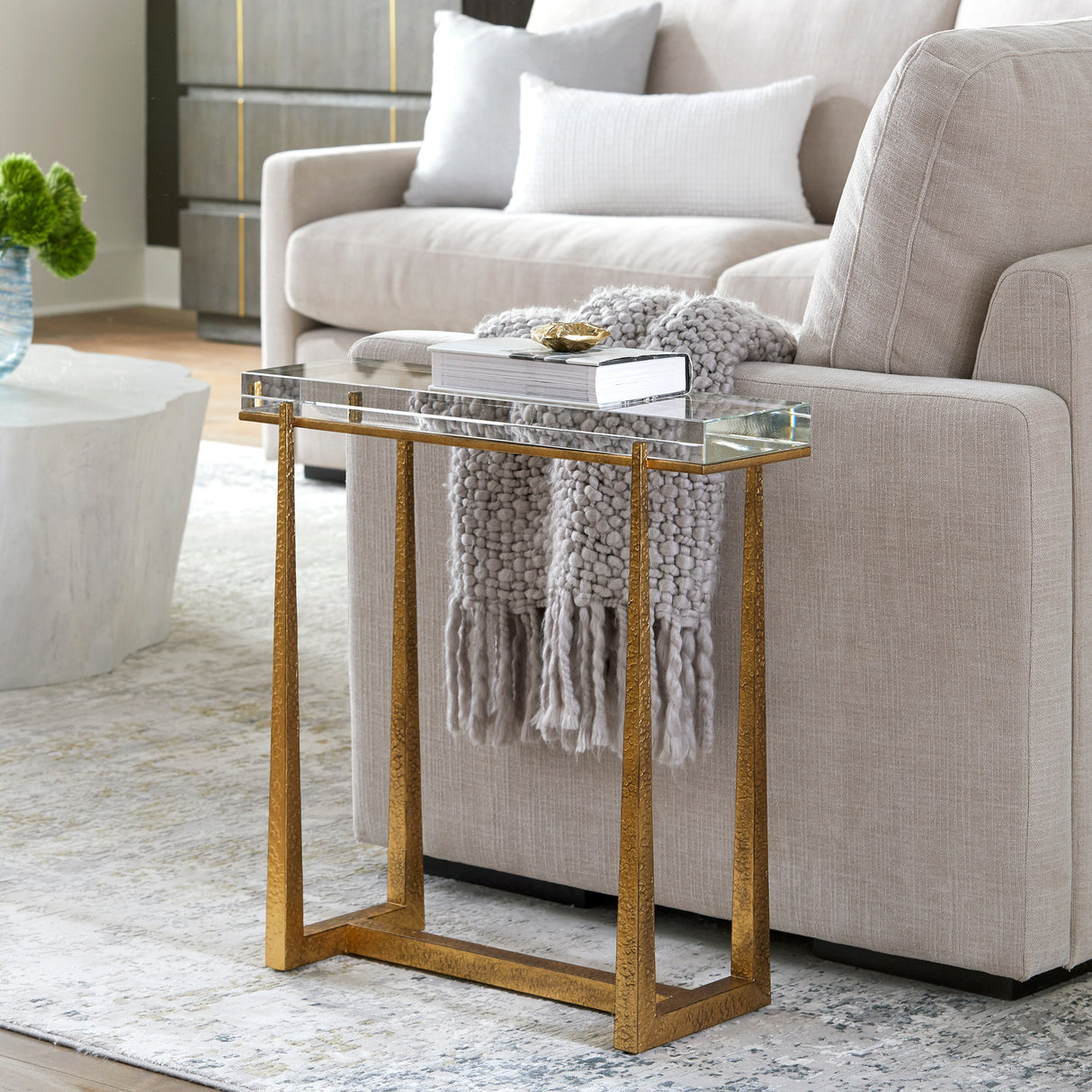 Midas Thick Crystal Accent Table