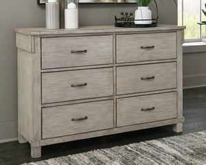 Hollentown Dresser