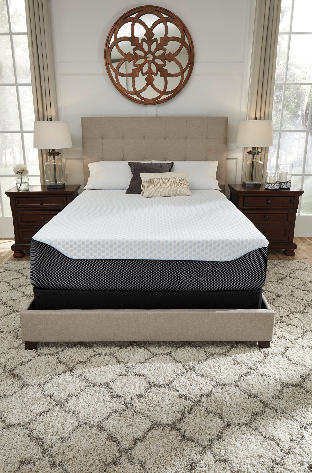 14 Inch Chime Elite King Memory Foam Mattress in a Box