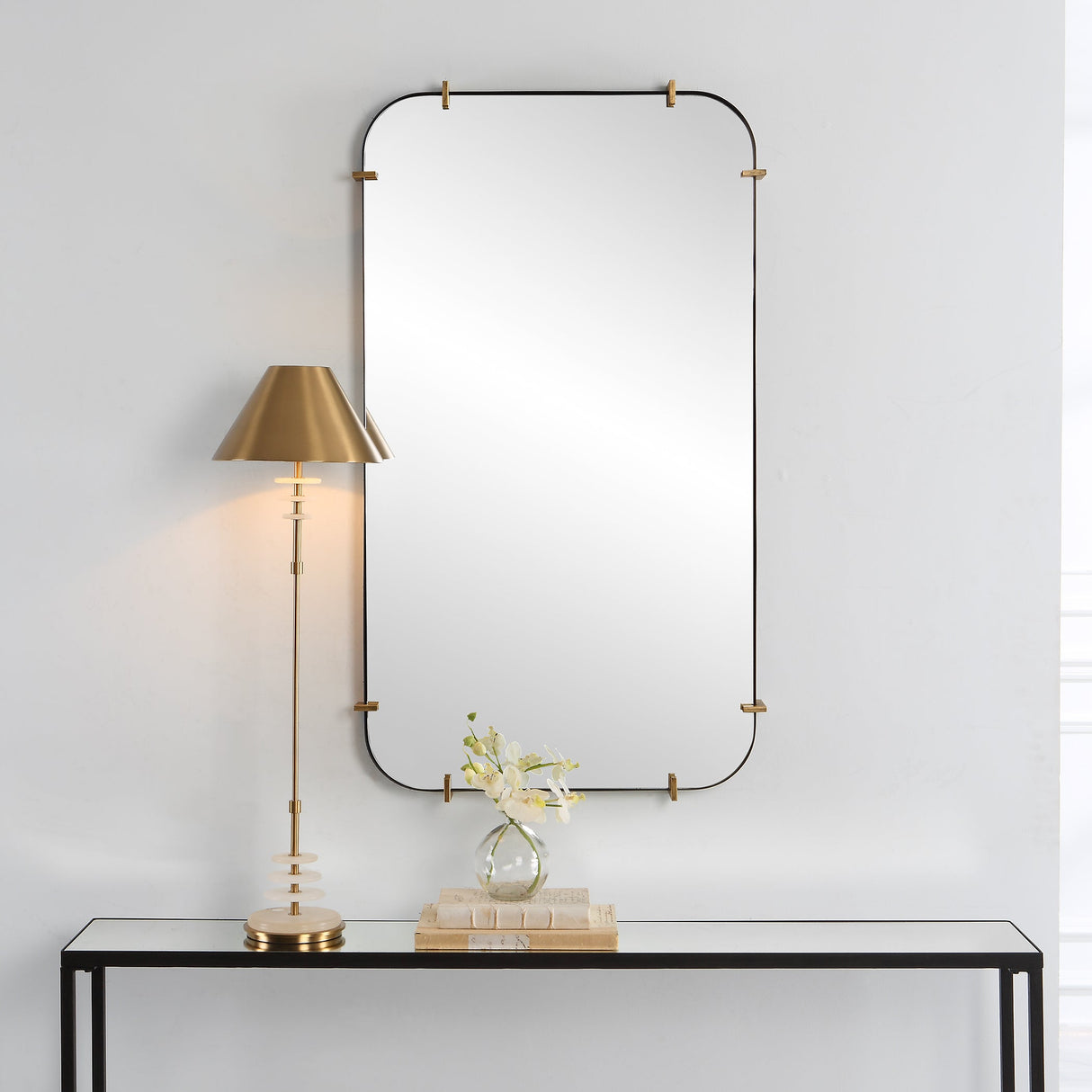 Pali Mirror