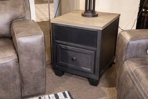 Foyland End Table