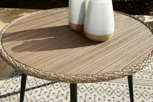 Amris Outdoor Dining Set