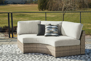 Calworth Outdoor Set