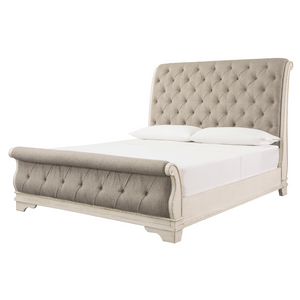 Realyn King Sleigh Bed