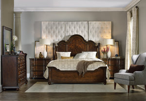 Leesburg California King Poster Bed