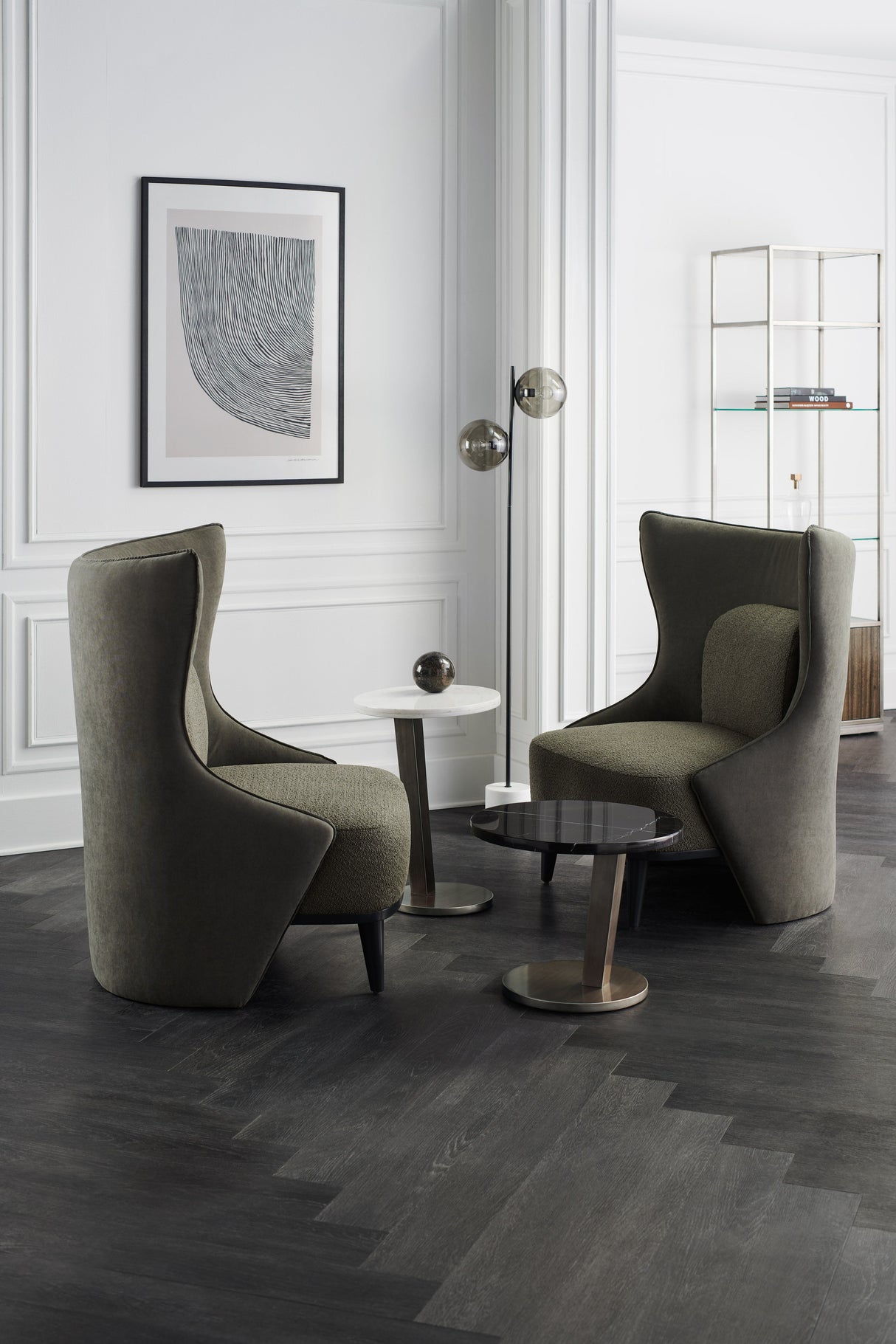 La Moda - Forma Accent Chair