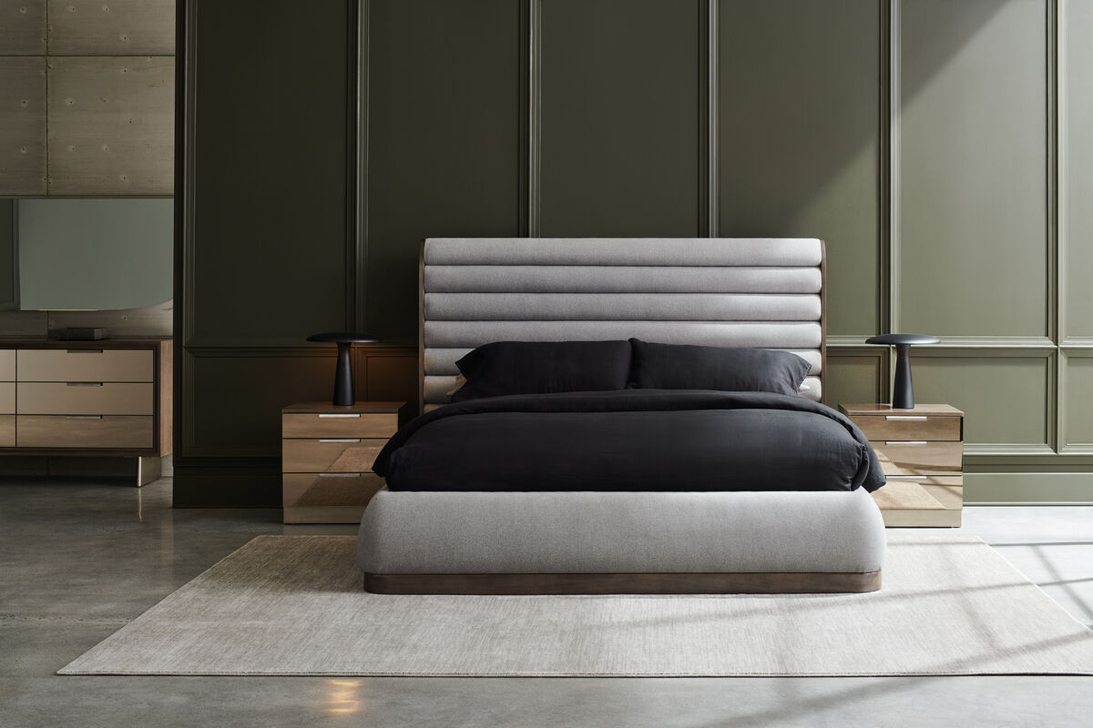 La Moda - Upholstered Panel King Bed